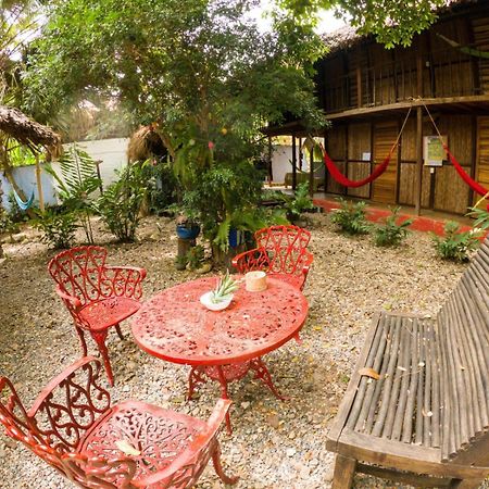 Hostal Zinpar Паломино Екстериор снимка